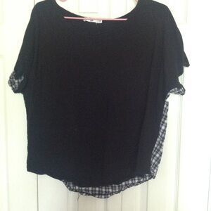Ricki's lightweight shirt size M